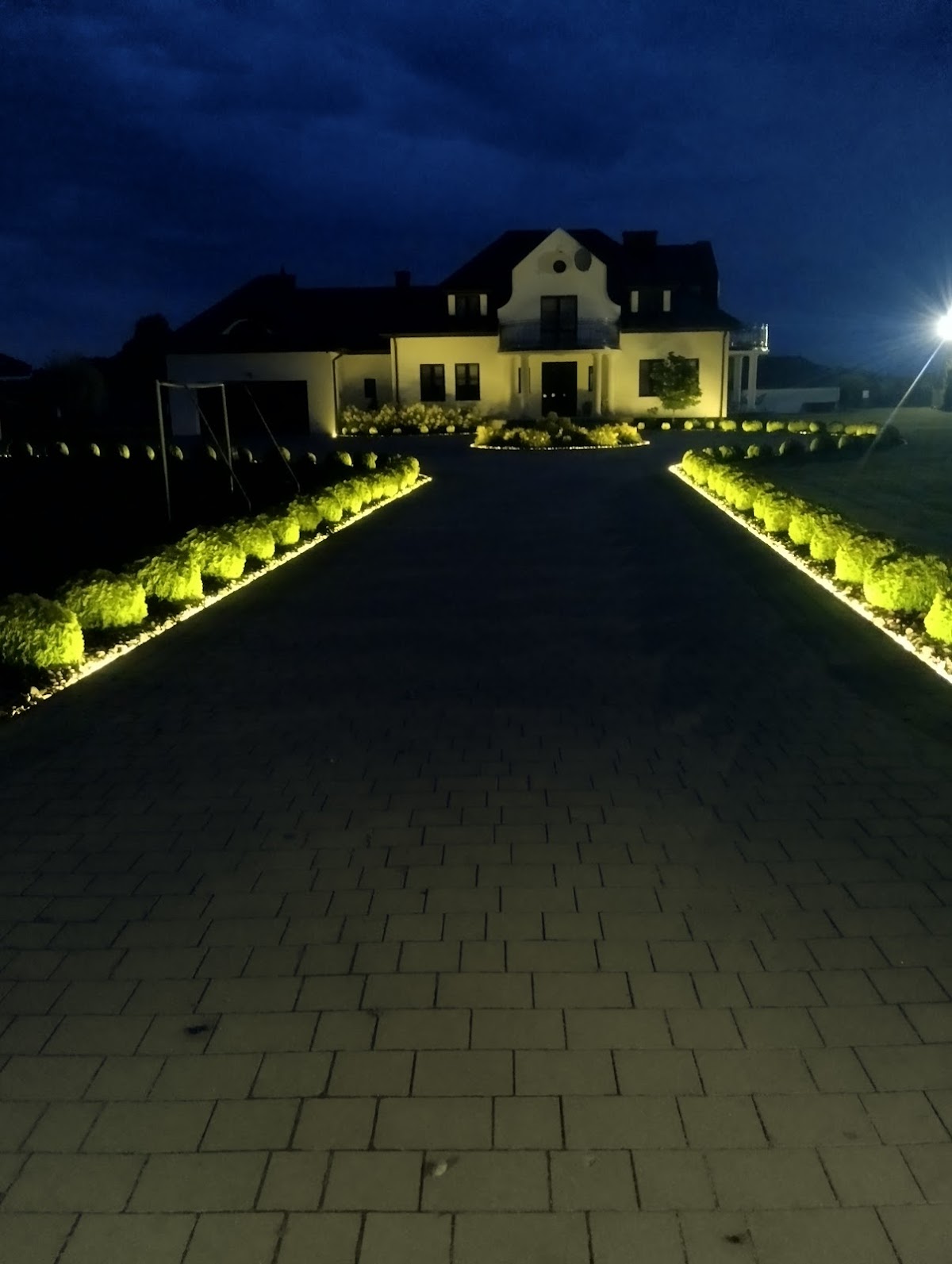 Profesjonalna instalacja oświetlenia smart home